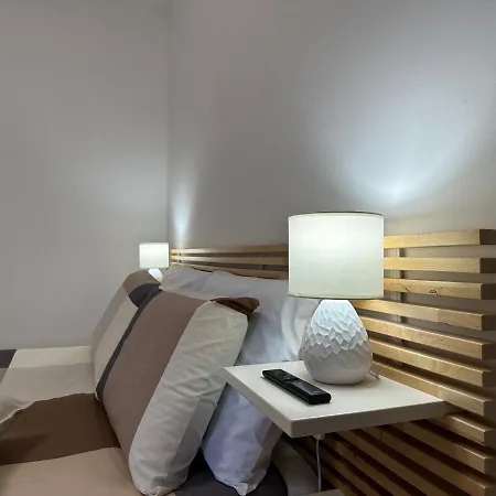 Casa Julie Stazione Latina Appartamento