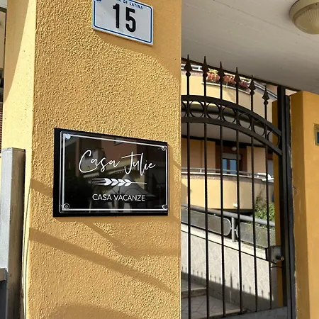 Casa Julie Stazione Latina Appartamento *